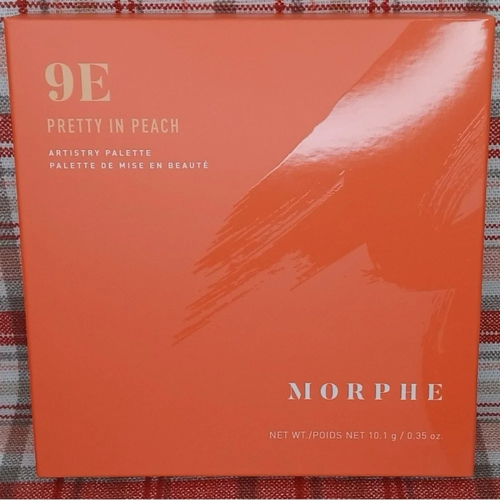 MORPHE 9E PRETTY IN PEACH ARTISTRY EYESHADOW PALETTE (NEW WITH TAGS)